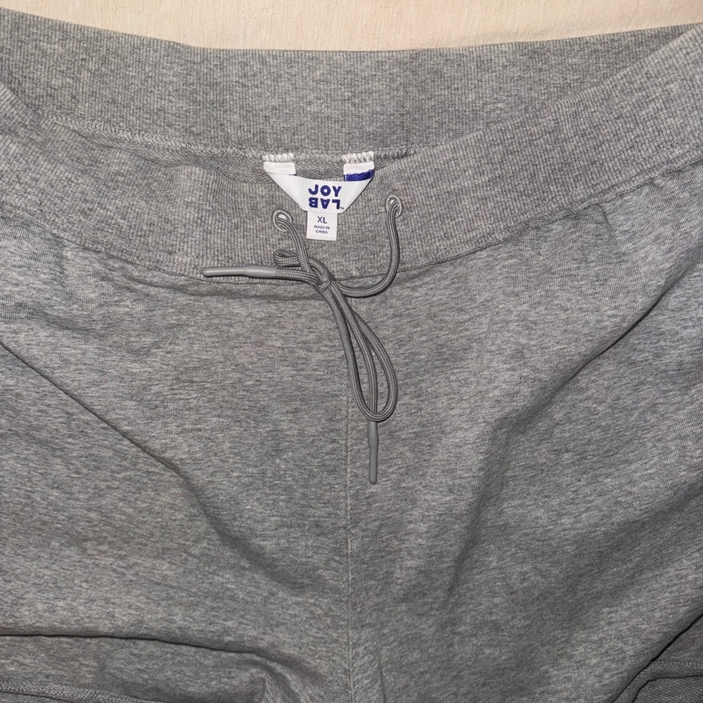 JoyLab Women's Fleece High-Rise Shorts 3"" Heathered Grey